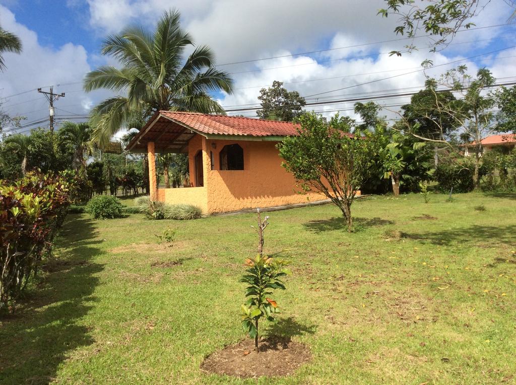 Cabinas Los Guayabos Hotel La Fortuna Esterno foto