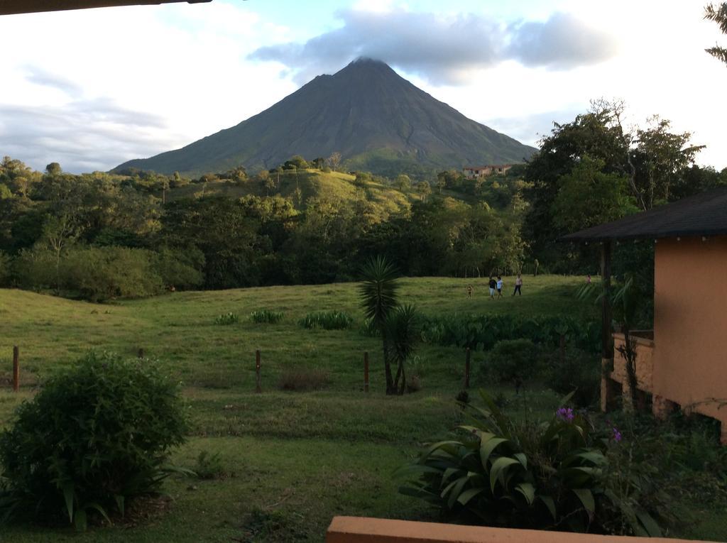 Cabinas Los Guayabos Hotel La Fortuna Esterno foto