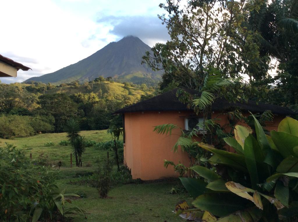 Cabinas Los Guayabos Hotel La Fortuna Esterno foto