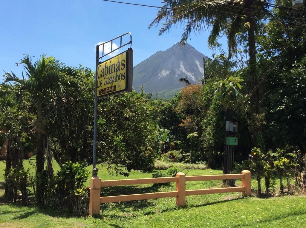 Cabinas Los Guayabos Hotel La Fortuna Esterno foto