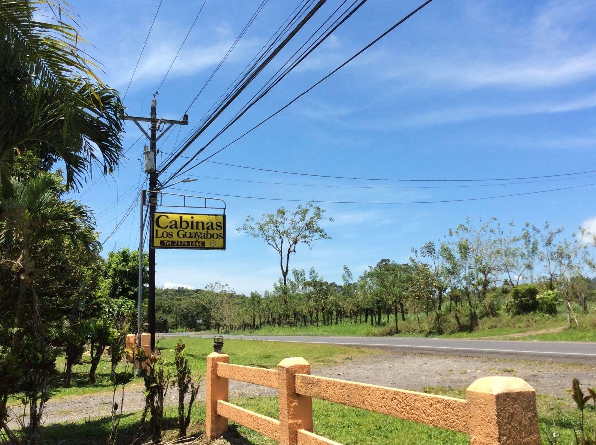 Cabinas Los Guayabos Hotel La Fortuna Esterno foto
