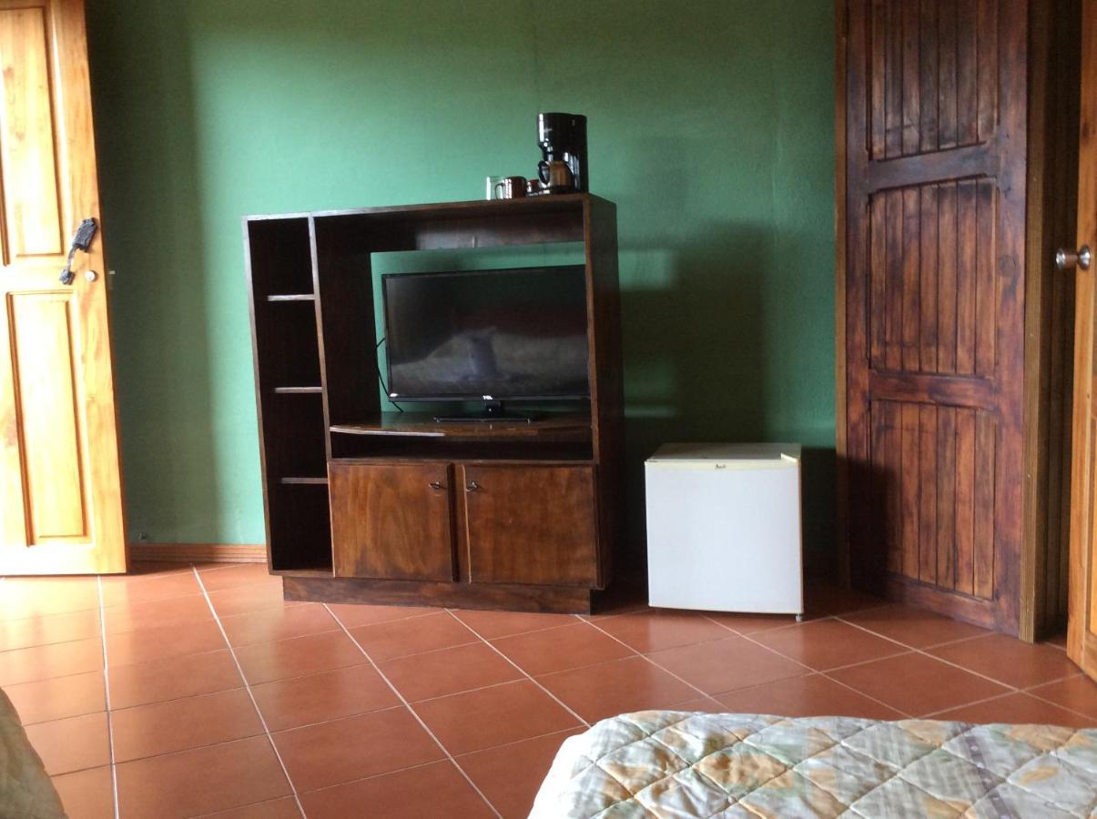 Cabinas Los Guayabos Hotel La Fortuna Esterno foto